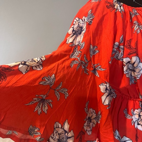 VICI Romper Dark Orange/Red Floral with drawstring waist! Size S EUC ❤️ - Picture 5 of 7